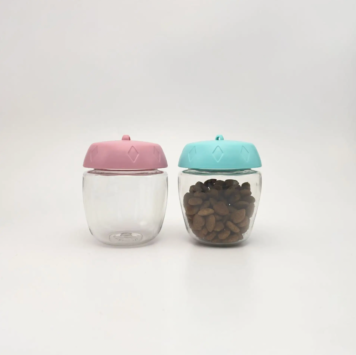 Dispensador portátil de comida y agua